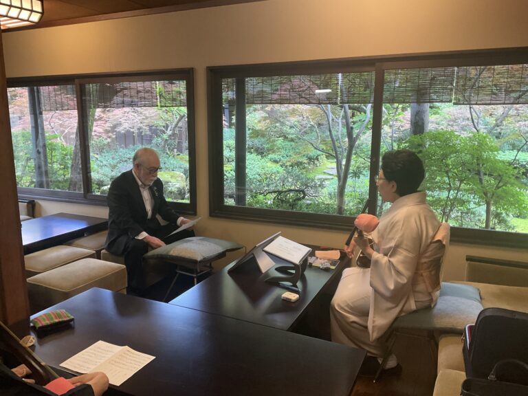 獨楽庵文化講座第一弾　小唄教室始まりました。