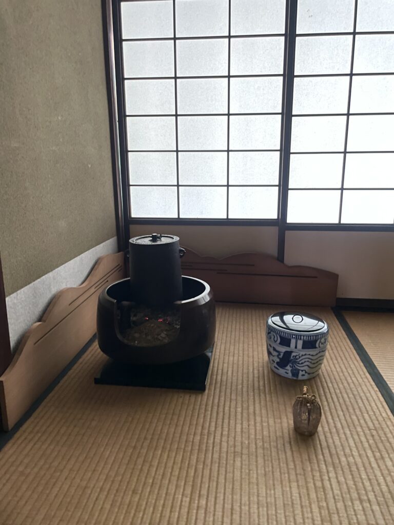 夏の獨楽庵