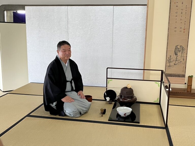 神奈川県慰霊堂　慰霊茶会